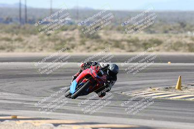 media/Jan-15-2026-Racers Edge (Thu) [[dfebeb70ab]]/3-B Group/Session 2 (Turn 11)/